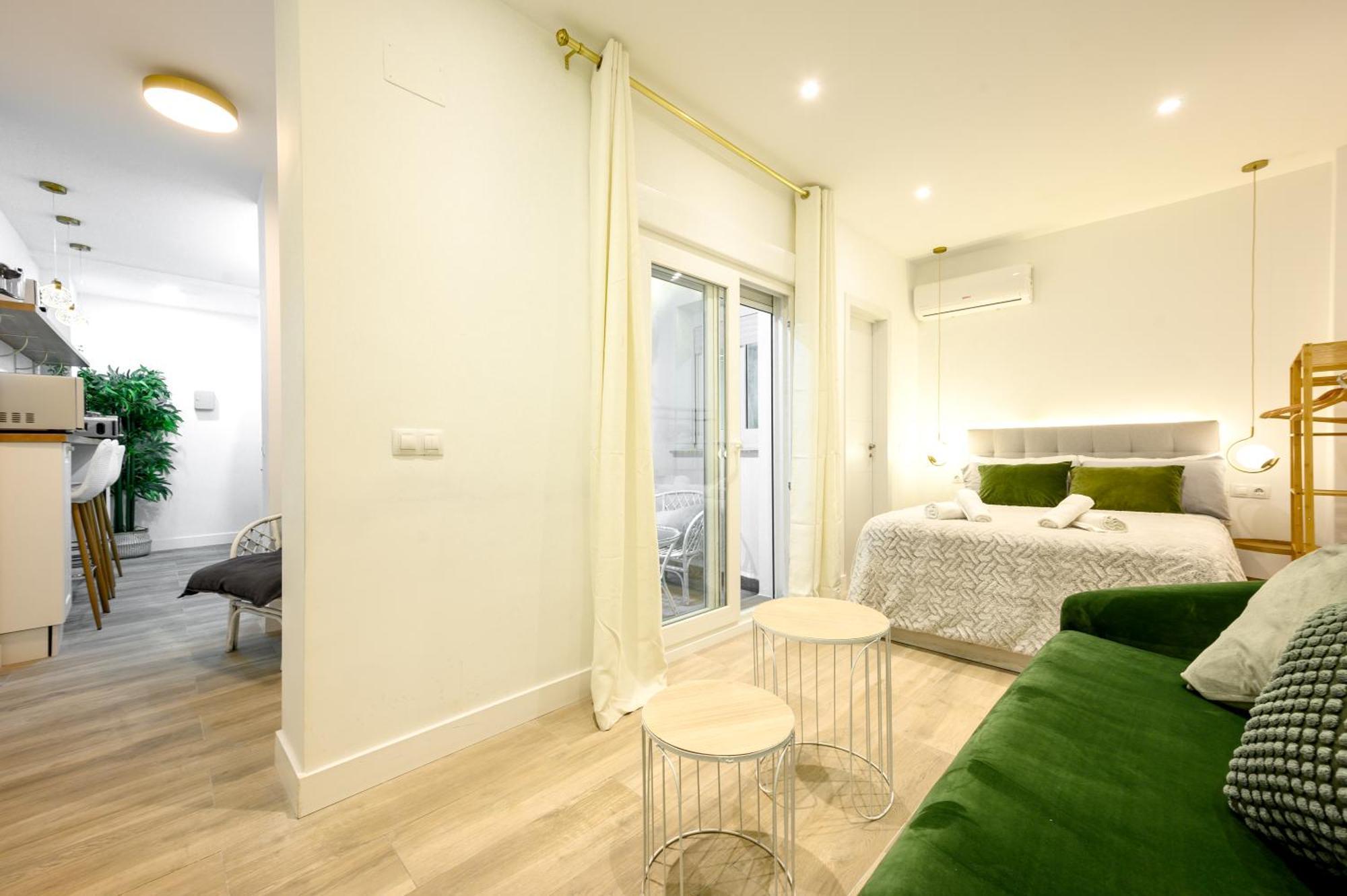 Estudio Malaga Center Living Exteriör bild
